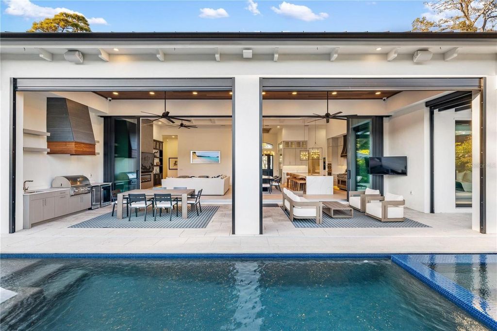 Image 7 of property listing at 1800 WEBBER STREET, Sarasota, FL 34239