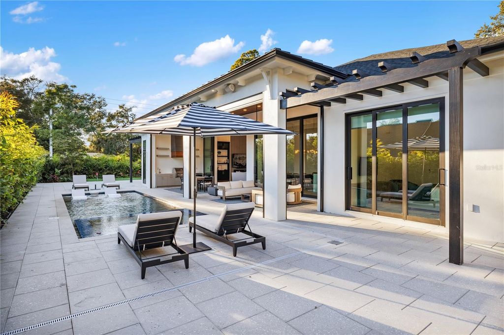 Image 9 of property listing at 1800 WEBBER STREET, Sarasota, FL 34239