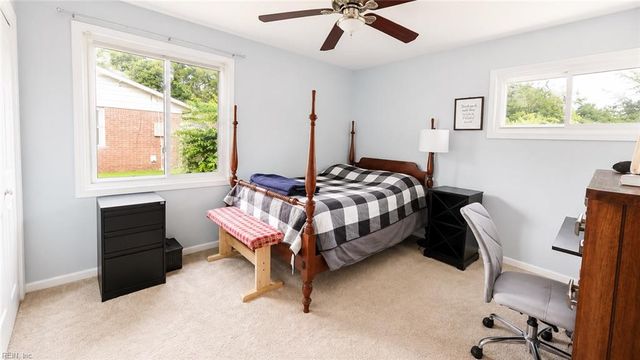 6 Rivercrest DR, Portsmouth, VA 23701