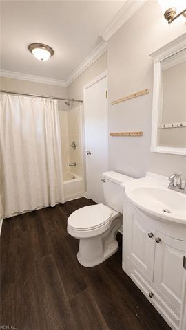 6 Rivercrest DR, Portsmouth, VA 23701