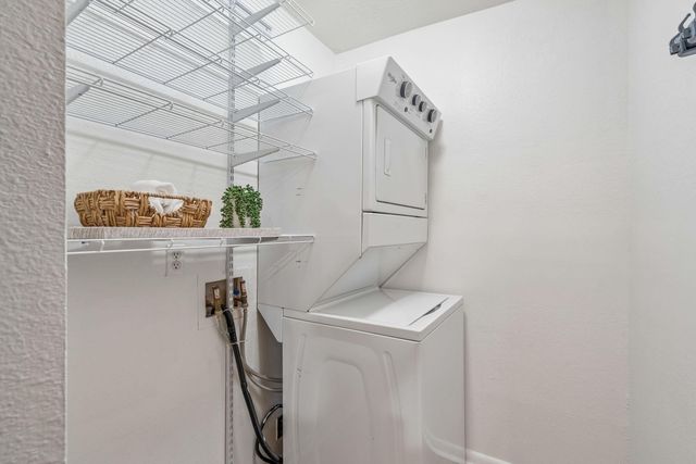 276 Alexandra Drive 1, Mount Pleasant, SC 29464
