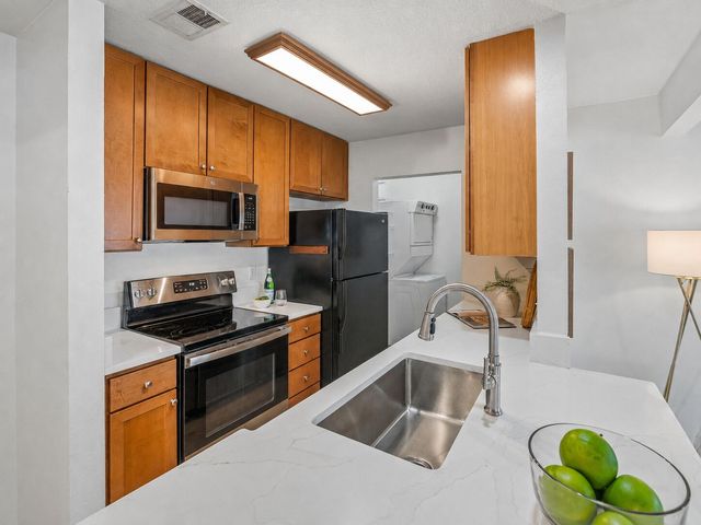 276 Alexandra Drive 1, Mount Pleasant, SC 29464