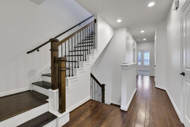 12 Tassia Lane, Pasadena, TX 77058