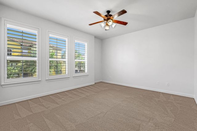 12 Tassia Lane, Pasadena, TX 77058