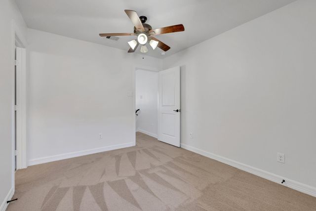 12 Tassia Lane, Pasadena, TX 77058