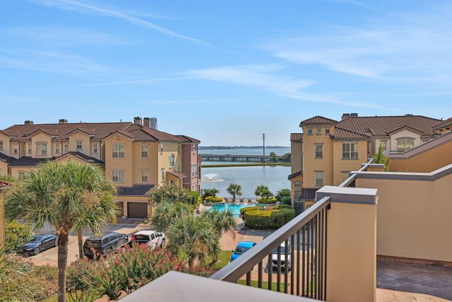 12 Tassia Lane, Pasadena, TX 77058