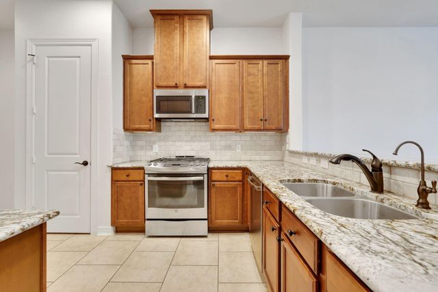 12 Tassia Lane, Pasadena, TX 77058