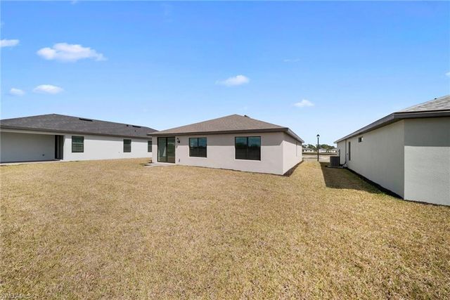 258 silent lake DR, Lehigh Acres, FL 33936