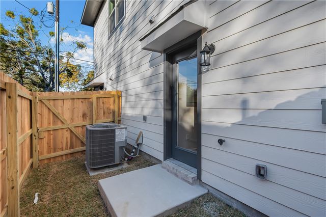 601 West 24th Street 122, Bryan, TX 77803