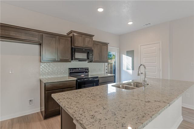 601 West 24th Street 122, Bryan, TX 77803