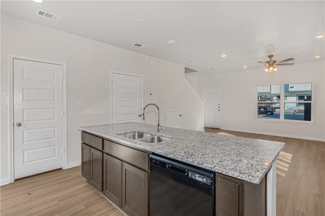 601 West 24th Street 122, Bryan, TX 77803