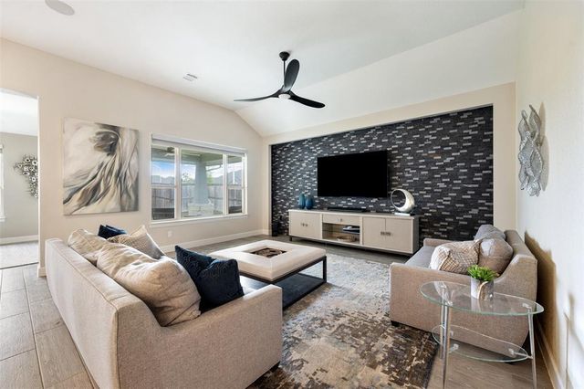 1012 Quarry Point PASS, Leander, TX 78641