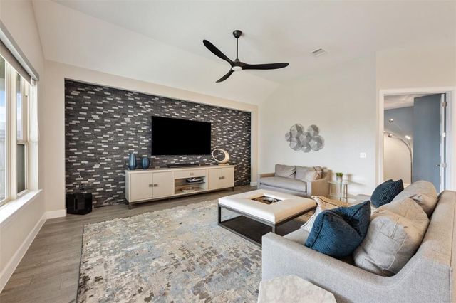 1012 Quarry Point PASS, Leander, TX 78641