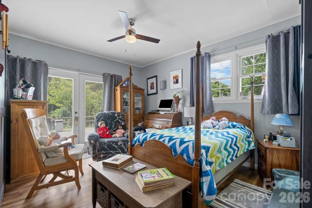 35 Glendale Drive, Spruce Pine, NC 28777