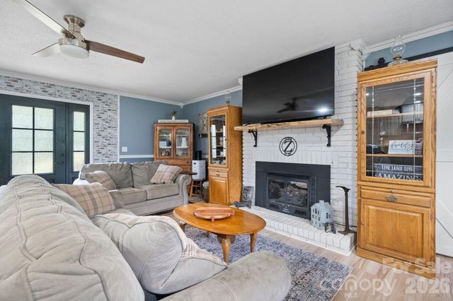 35 Glendale Drive, Spruce Pine, NC 28777