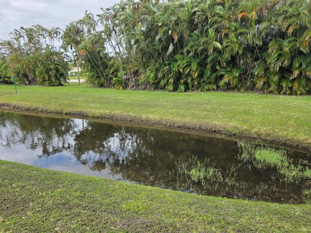 14243 El Clavel Way, Delray Beach, FL 33484