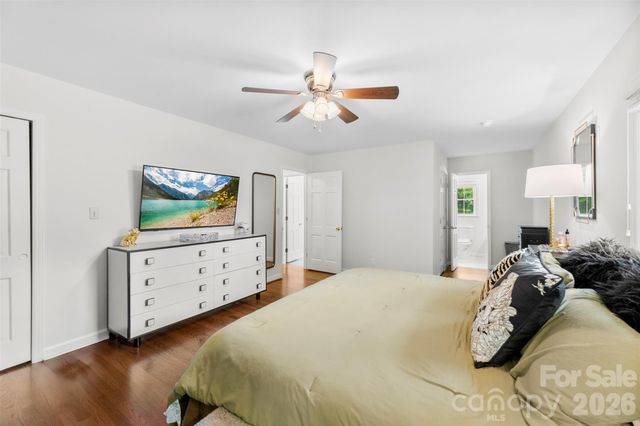 728 Wingrave Drive, Charlotte, NC 28270