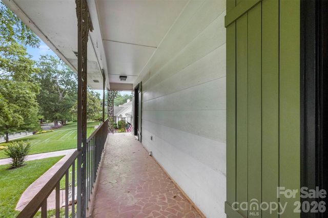 728 Wingrave Drive, Charlotte, NC 28270