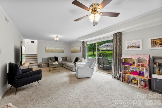 728 Wingrave Drive, Charlotte, NC 28270