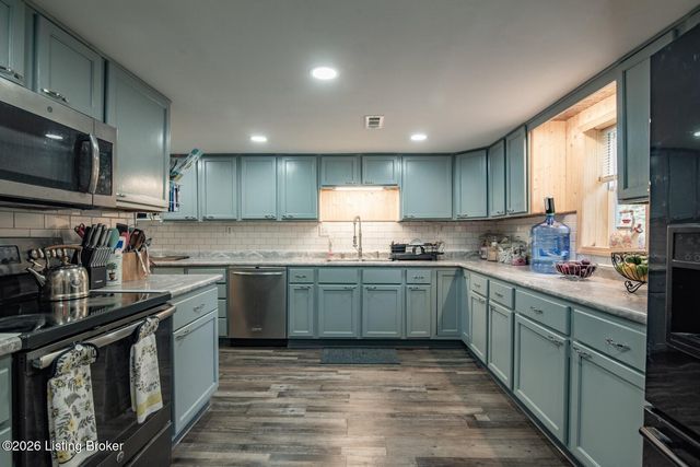 1543 Jim Clark Rd, New Haven, KY 40051