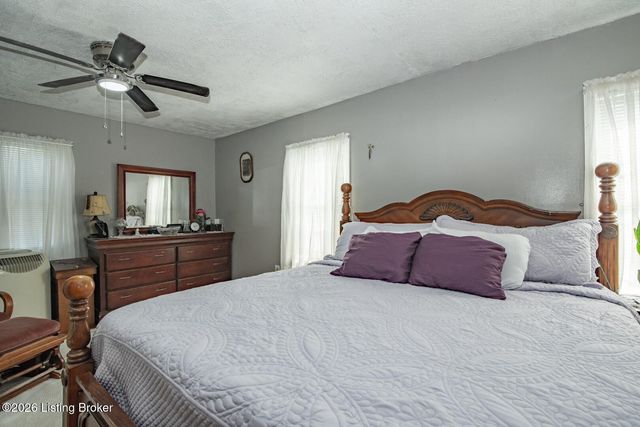 1543 Jim Clark Rd, New Haven, KY 40051