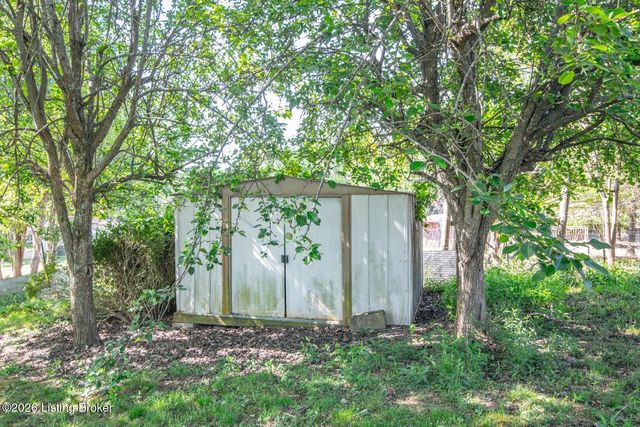1543 Jim Clark Rd, New Haven, KY 40051