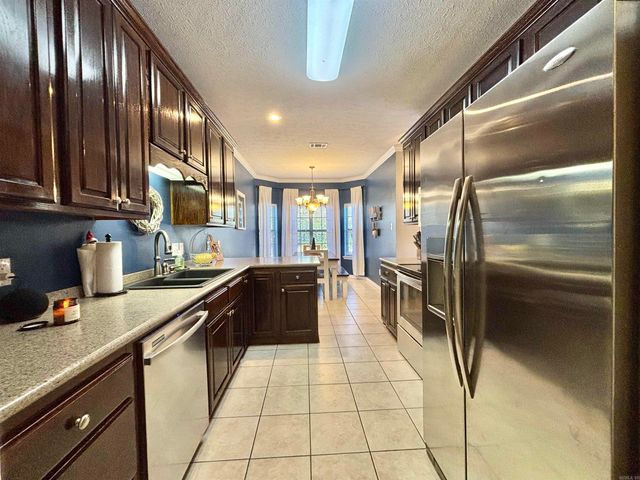 17 Vilsonia Way, Vilonia, AR 72173