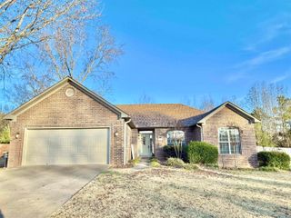 17 Vilsonia Way, Vilonia, AR 72173