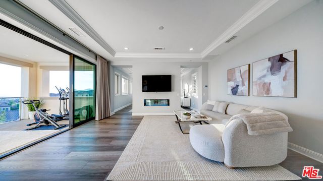 20168 W Cromwell Way, Porter Ranch, CA 91326