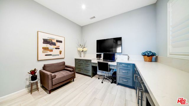 20168 W Cromwell Way, Porter Ranch, CA 91326