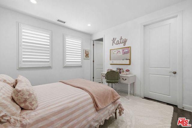 20168 W Cromwell Way, Porter Ranch, CA 91326