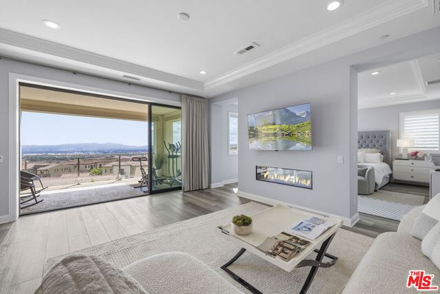 20168 W Cromwell Way, Porter Ranch, CA 91326