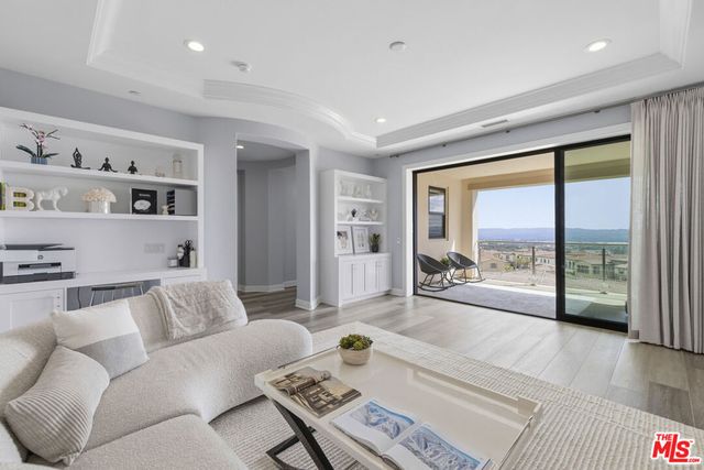 20168 W Cromwell Way, Porter Ranch, CA 91326