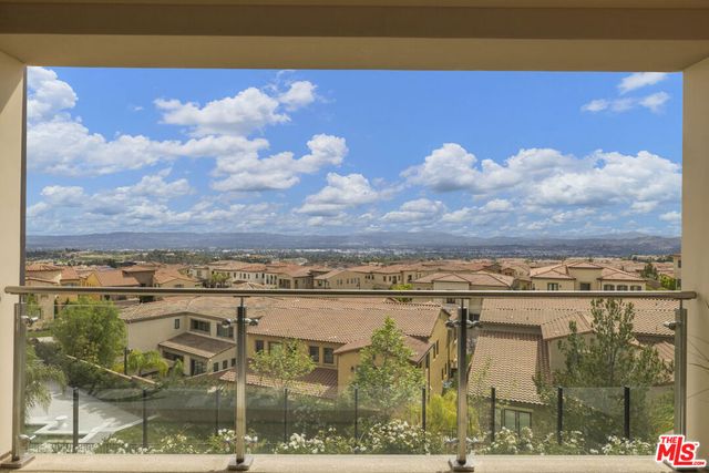 20168 W Cromwell Way, Porter Ranch, CA 91326