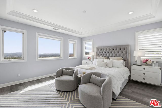 20168 W Cromwell Way, Porter Ranch, CA 91326