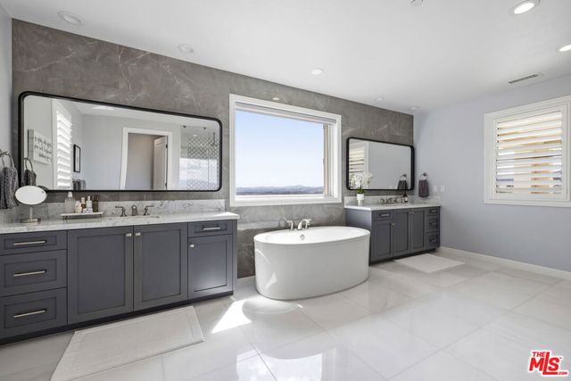 20168 W Cromwell Way, Porter Ranch, CA 91326