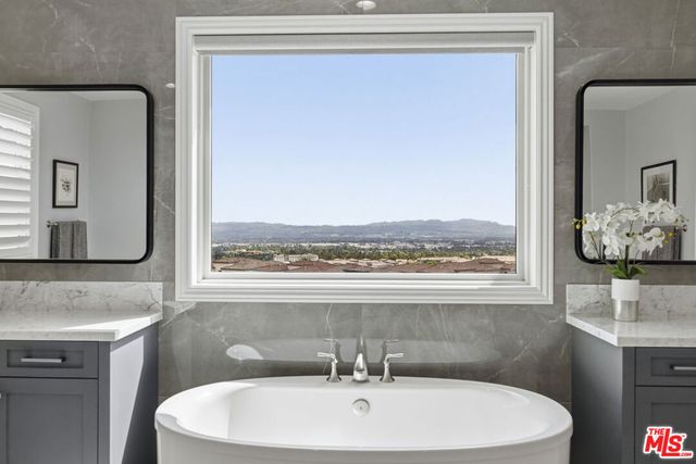 20168 W Cromwell Way, Porter Ranch, CA 91326