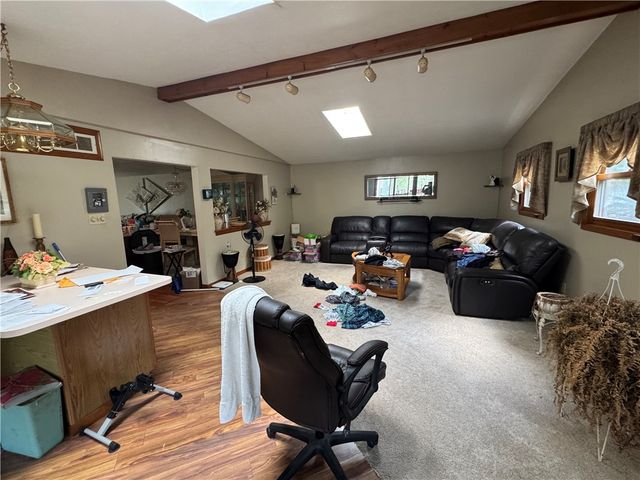 114 Pinoak Ln, North Fayette, PA 15126