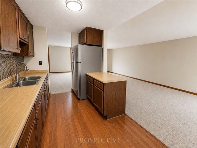 114 Pinoak Ln, North Fayette, PA 15126