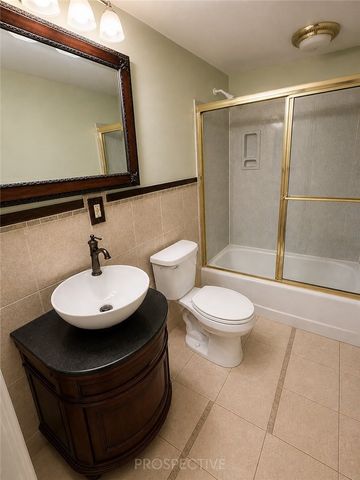 114 Pinoak Ln, North Fayette, PA 15126
