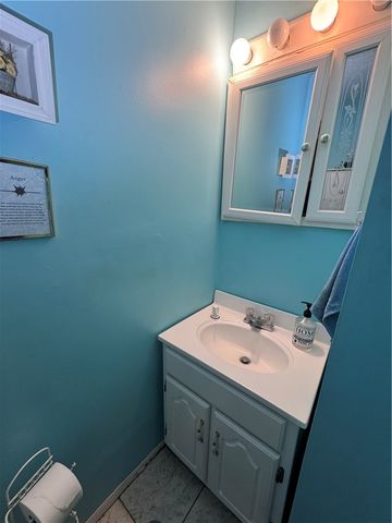 114 Pinoak Ln, North Fayette, PA 15126