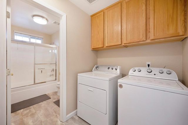 1309 Esplanade Cir, Folsom, CA 95630