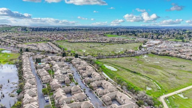 1309 Esplanade Cir, Folsom, CA 95630