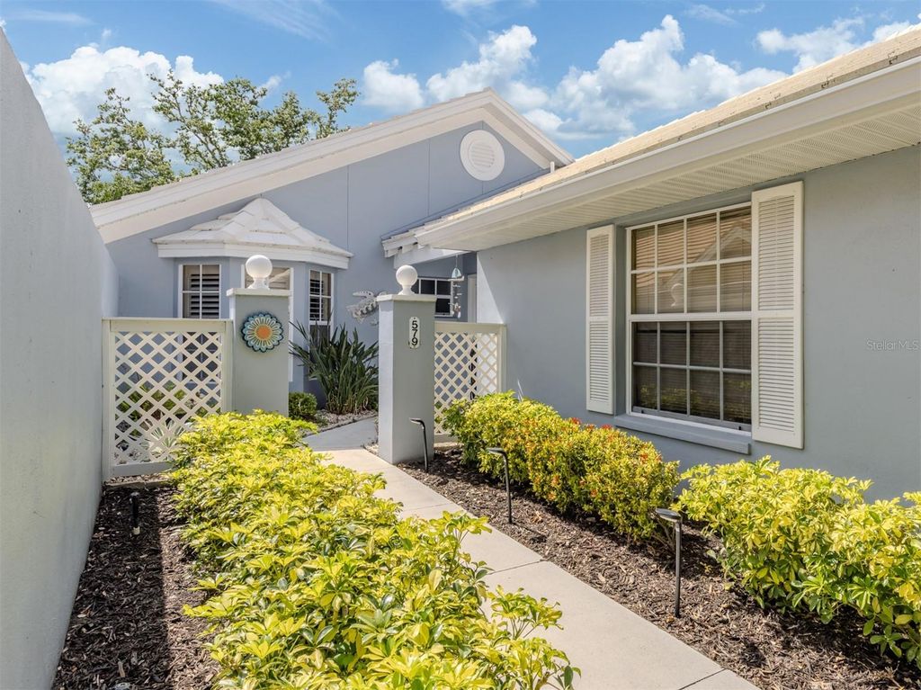579 CLUBSIDE CIRCLE 37, Venice, FL 34293