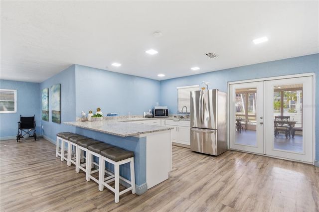 4050 4TH STREET N 317, St Petersburg, FL 33703