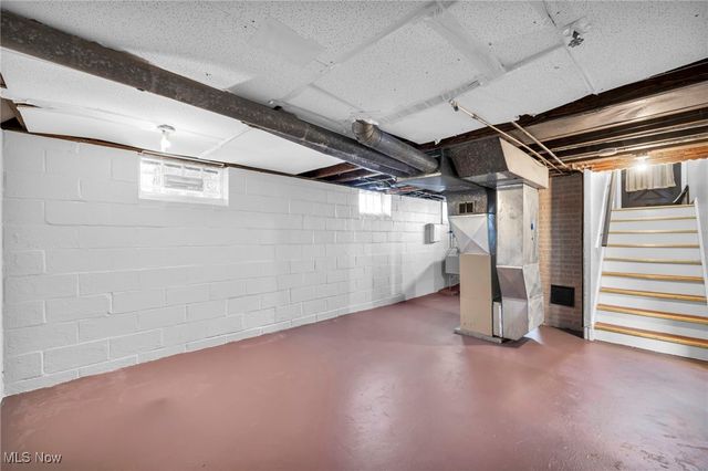 4888 E 85th Street, Garfield Heights, OH 44125