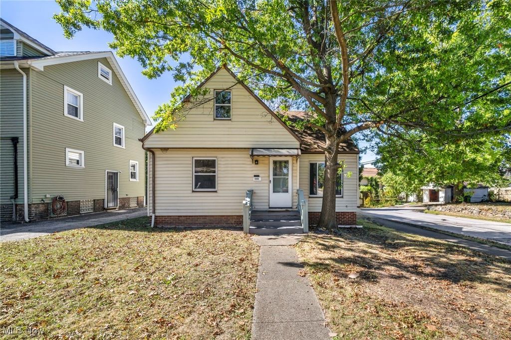 4888 E 85th Street, Garfield Heights, OH 44125