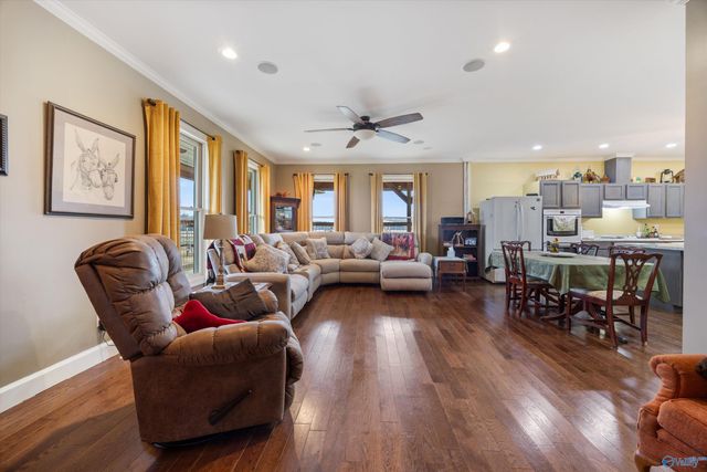 329 Anna Drive, New Hope, AL 35760