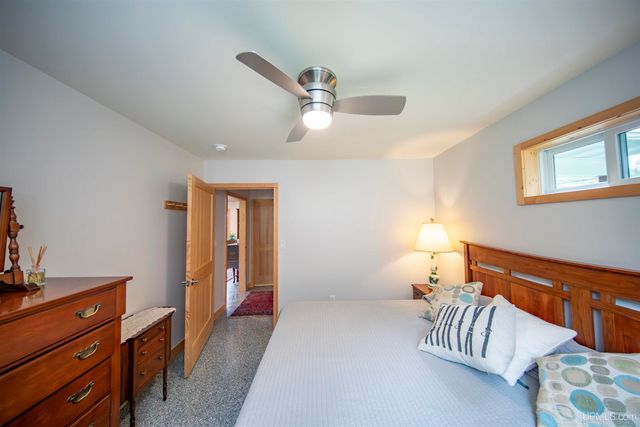 8450 N Van Buskirk Road, Ironwood, MI 49938