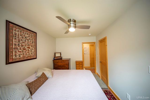 8450 N Van Buskirk Road, Ironwood, MI 49938